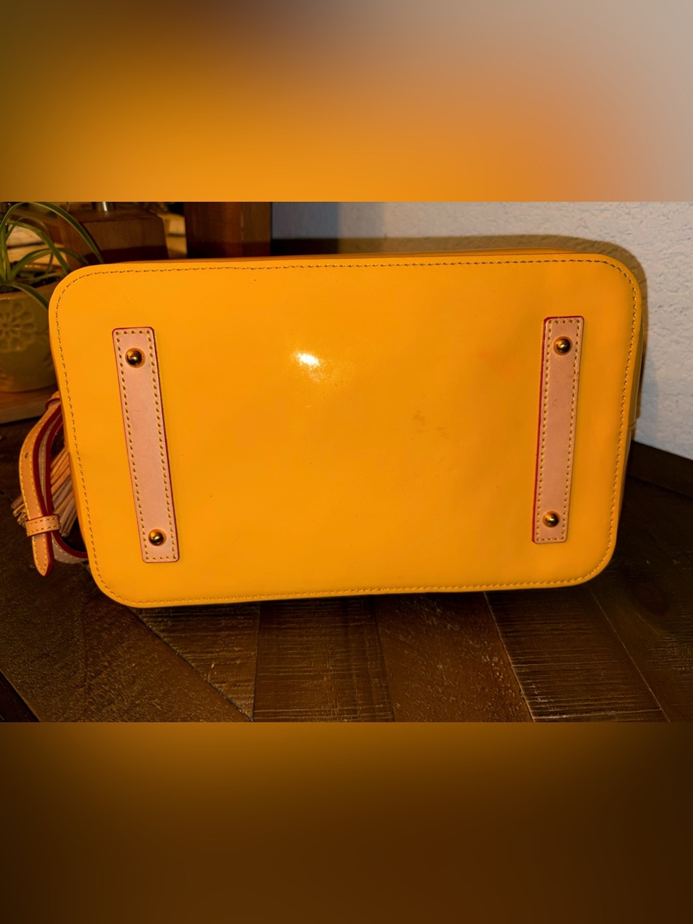 Dooney & Bourke Yellow Patent Leather Domed Satchel + Dust Bag & Reg Card - Picture 12 of 12